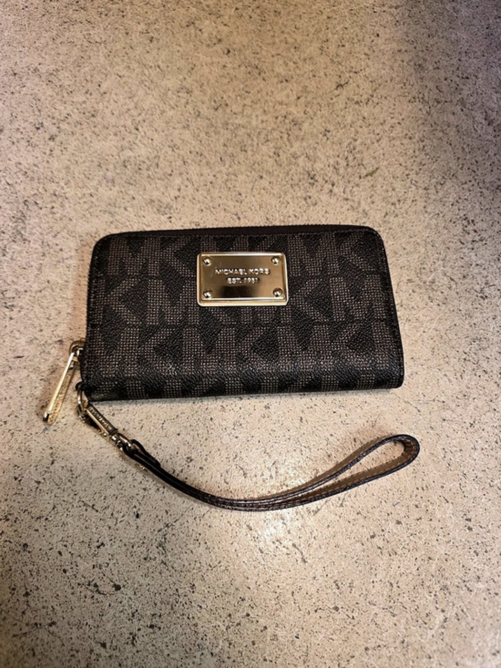 Michael Kors Jet Set Travel Small Logo Coin Wristlet Brown & Black